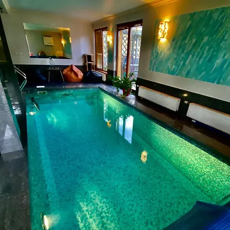 Spacious House With Indoor Pool & Sauna. Ādaži